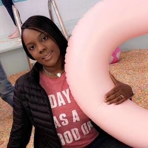 Meet your Posher, Andrea